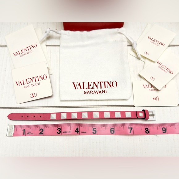 Valentino Garavani Leather Rockstud Bracelet - Picture 6 of 6